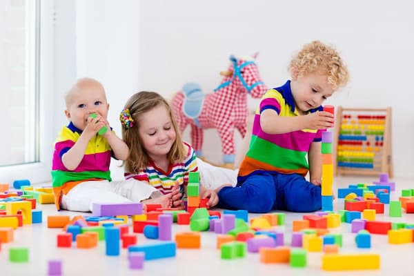 Tầm quan trọng của việc chọn đồ chơi theo từng lứa tuổi cho trẻ
