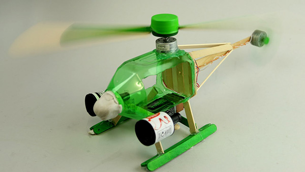 Làm máy bay trực thăng từ chai nhựa